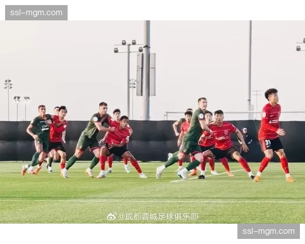 摩纳哥客场3-2逆转朗斯，巴洛贡扎卡里亚法蒂破门